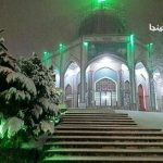 عکس آرامگاه امامزاده هاشم رشت در برف فصل زمستان