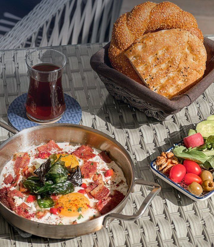 کافه پارلی رشت صبحانه