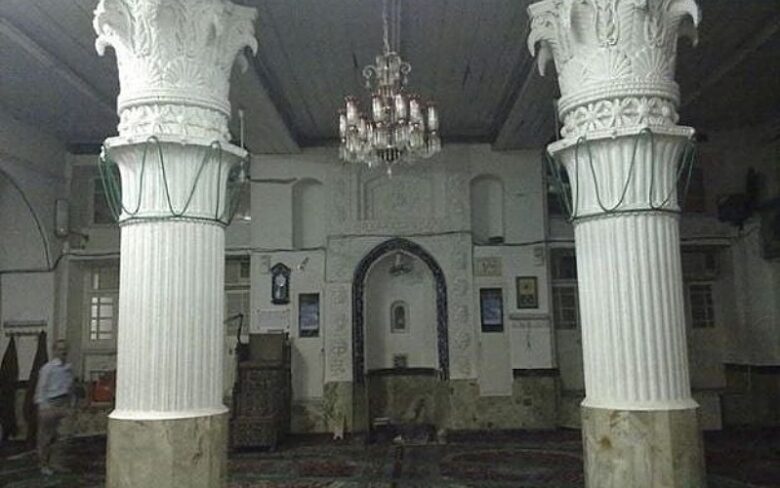 نمای داخل مسجد صفی رشت