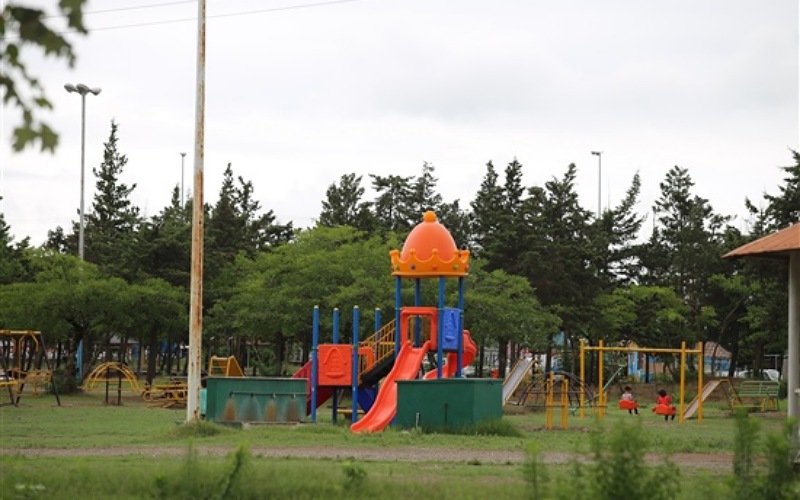منطقه بازی کودکان در پارک جنگلی انزلی